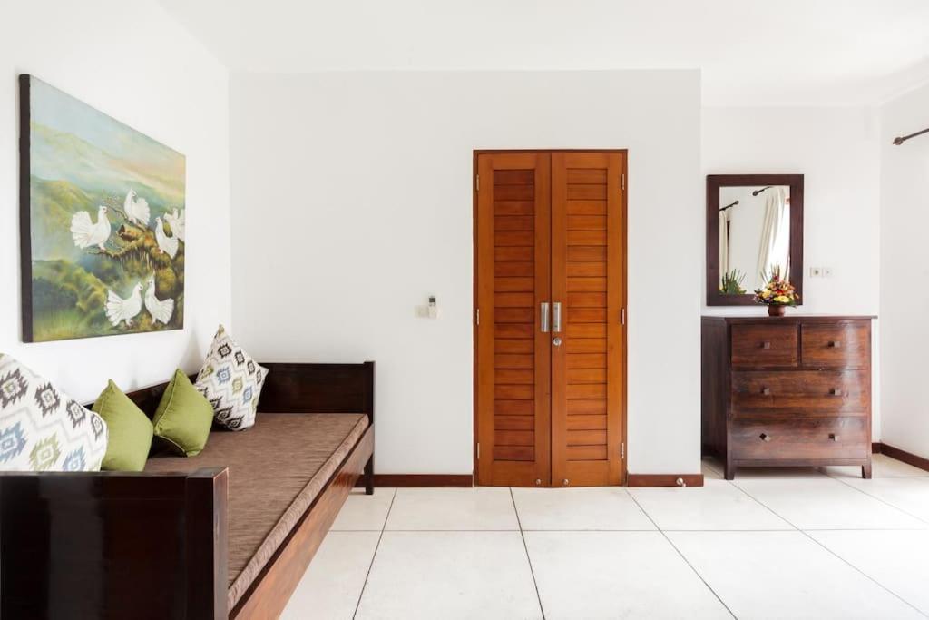 Villa Annecy Seminyak Exterior foto