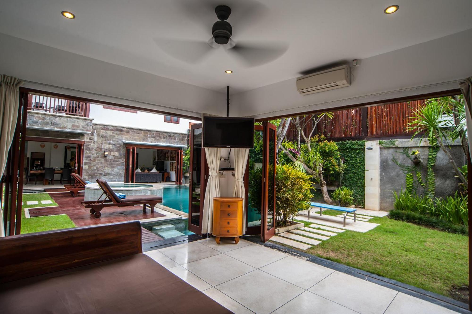 Villa Annecy Seminyak Exterior foto